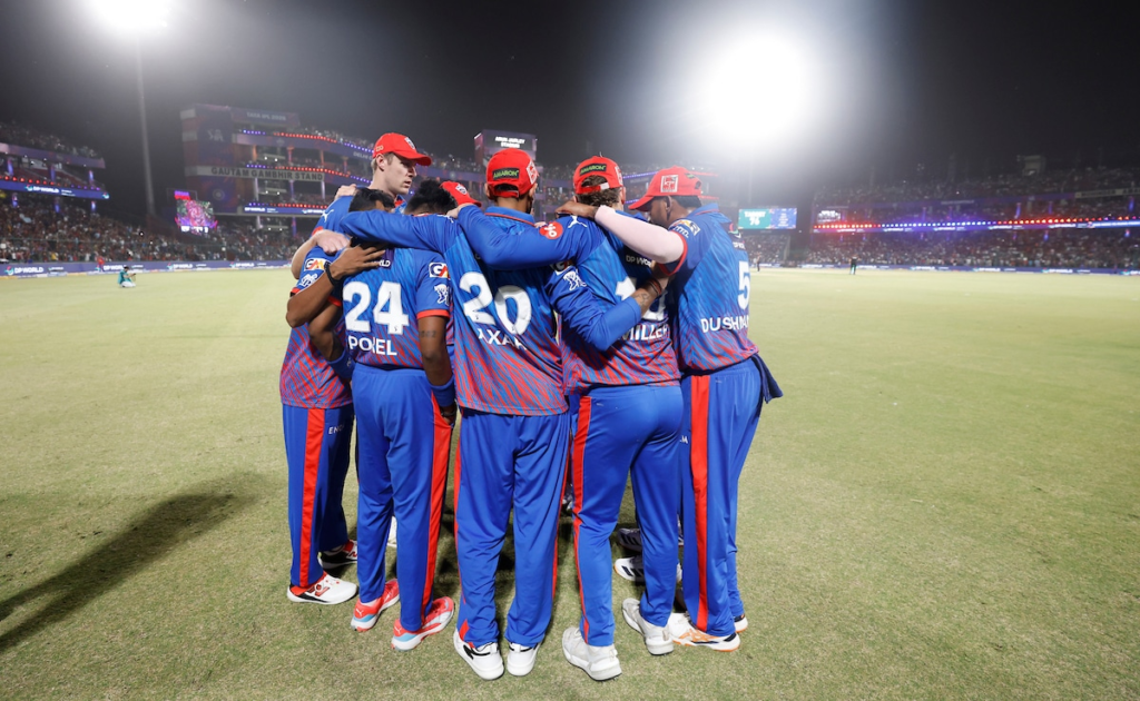 How Successful Cricket Teams Make Decisions Under Pressure